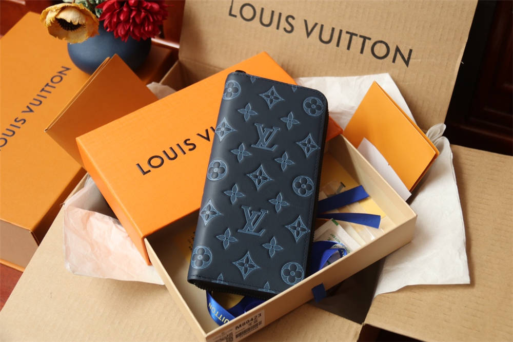 Louis Vuitton wallet M80423  Zippy Vertical  2025 new 